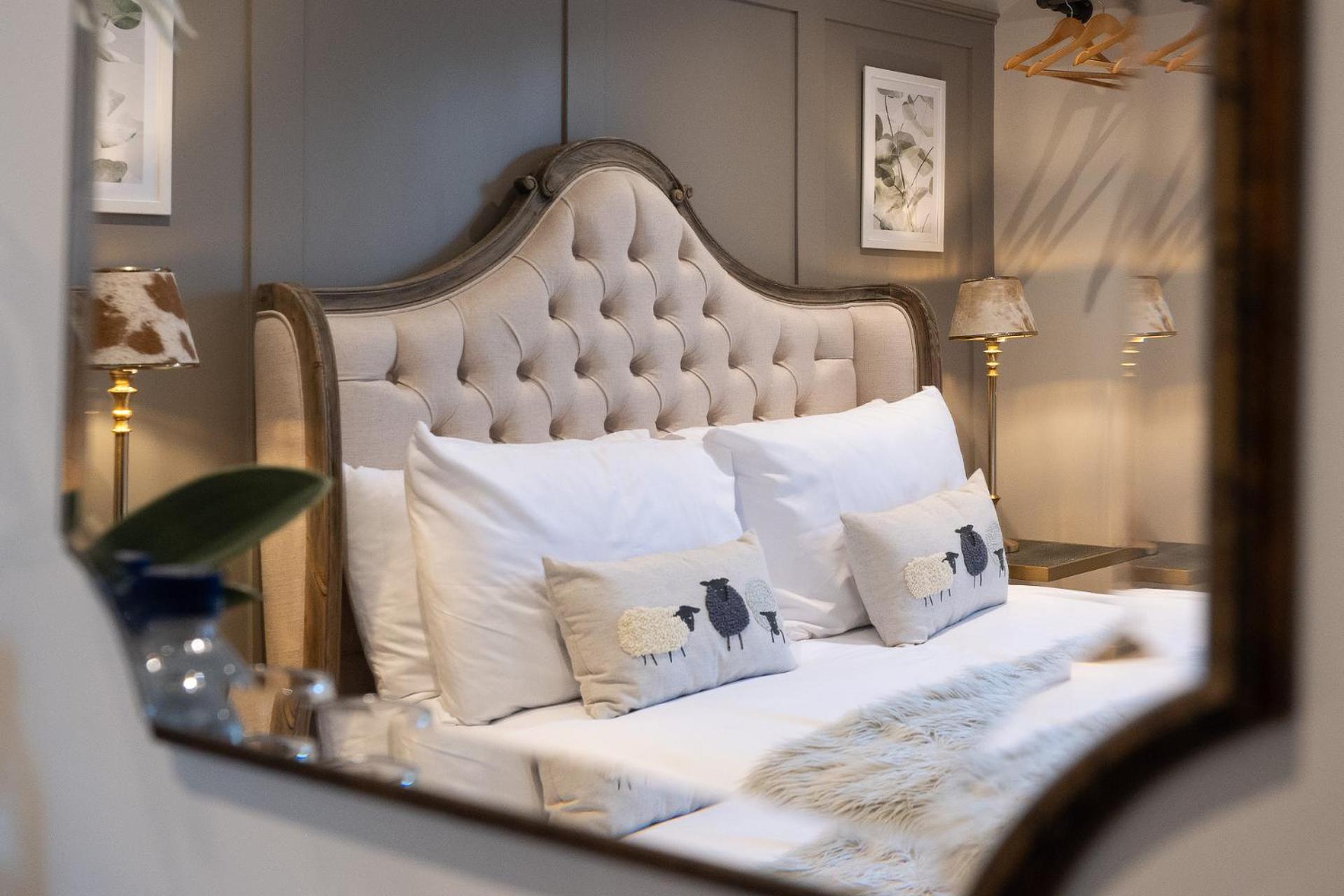 Hotel The Bridge House Henley Esterno foto
