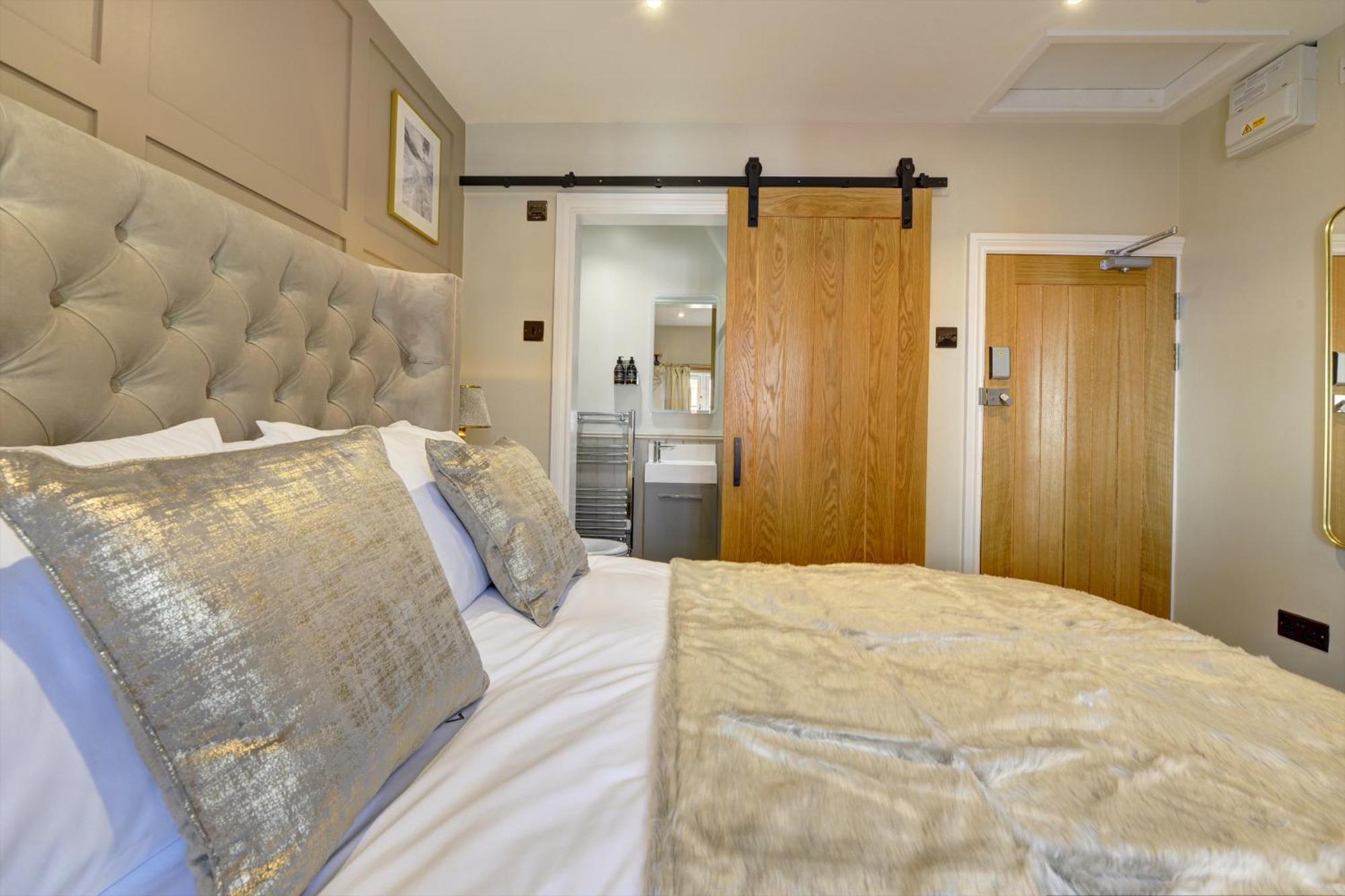 Hotel The Bridge House Henley Esterno foto