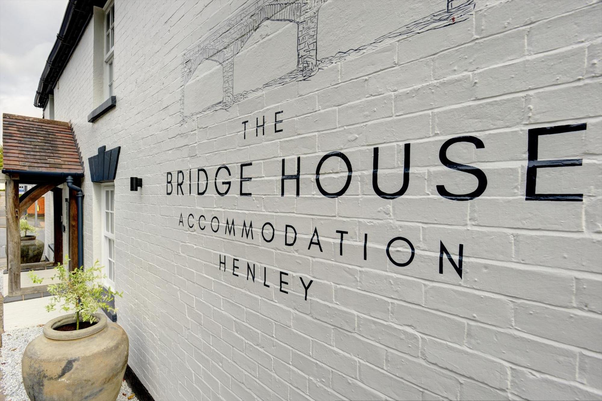 Hotel The Bridge House Henley Esterno foto